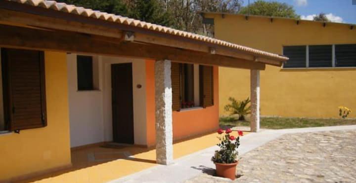 Agriturismo Usurtala Orani Kültér fotó